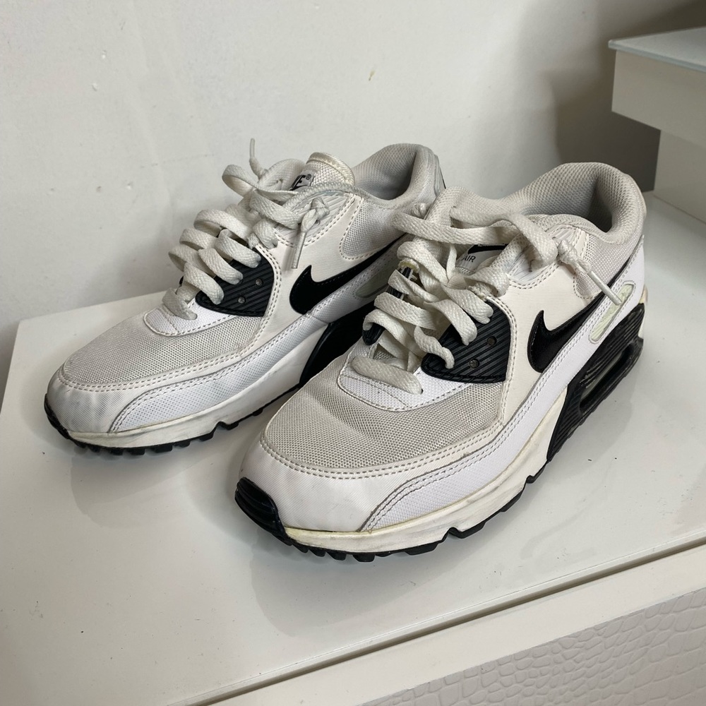 Nike air max correlate size 8.5